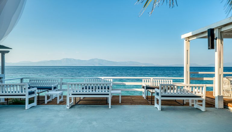 Black & White Resort Xylokastro