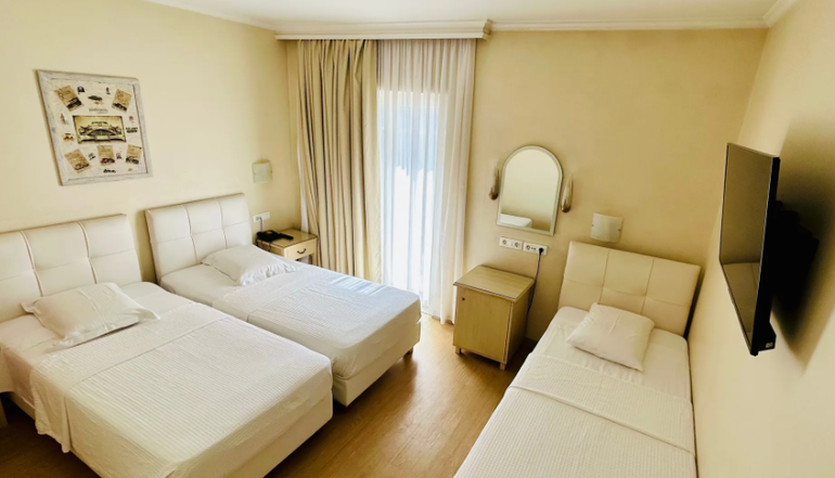 London Hotel - Γλυφάδα, Αθήνα