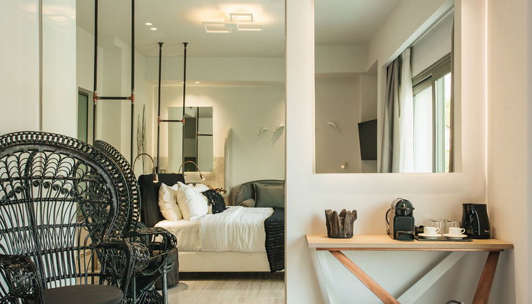 Blue Carpet Luxury Suites