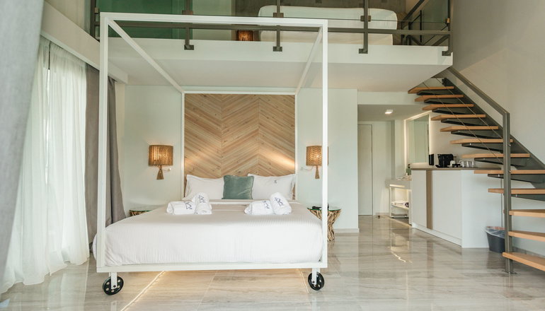 Blue Carpet Luxury Suites