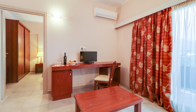 Calamos Beach Family Club Hotel  - Κάλαμος