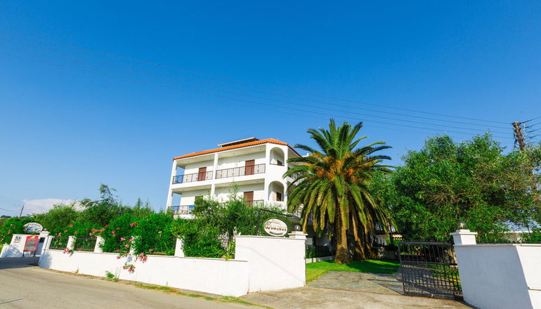 Bruskos Hotel & Suites - Άγιος Γεώργιος Αργυράδων, Κέρκυρα