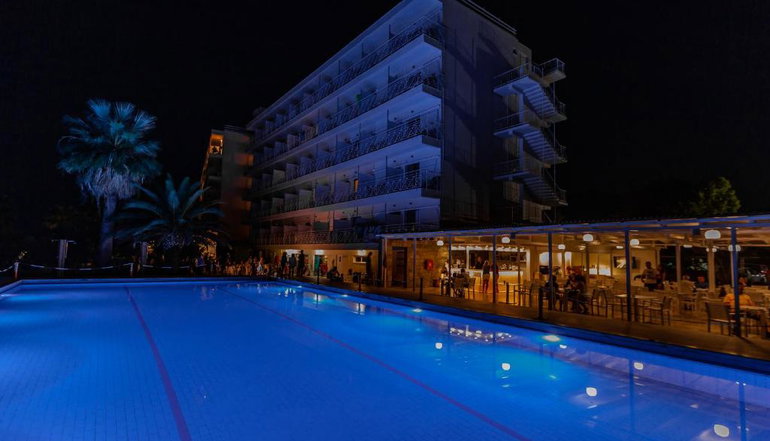 Calamos Beach Family Club Hotel  - Κάλαμος