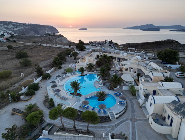 Caldera View Resort