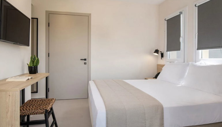 Calives Premium Stay
