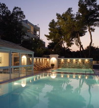 Cape Kanapitsa Hotel Suites