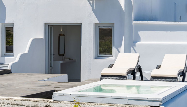 Cape Sisu Santorini
