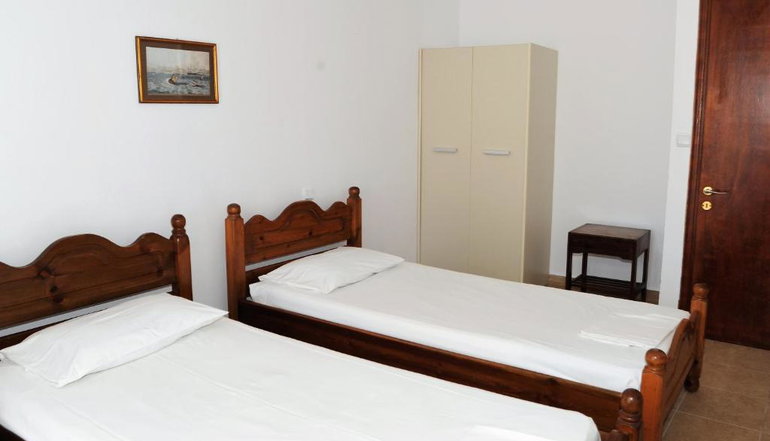 Captain's Studios & Apartments Corfu