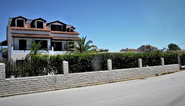 Captain's Studios & Apartments Corfu