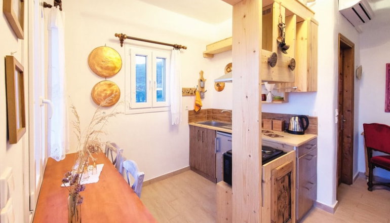 Castria Boutique Studios - Τήνος