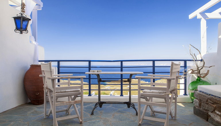 Castria Boutique Studios - Τήνος