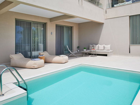 Cavo Delea Villas & Suites
