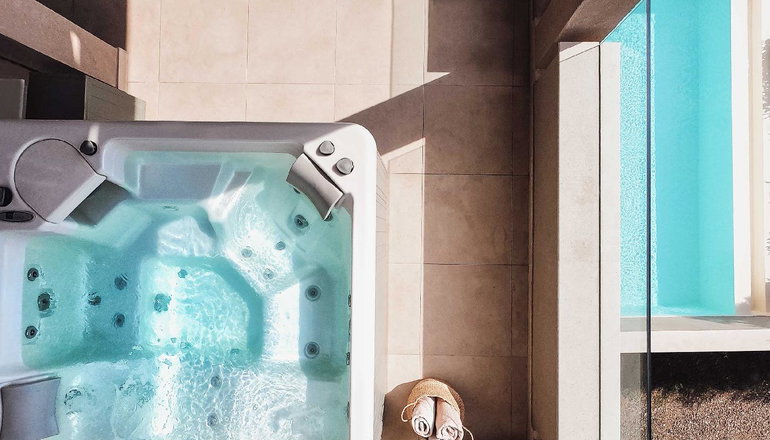 Cavo Delea Villas & Suites