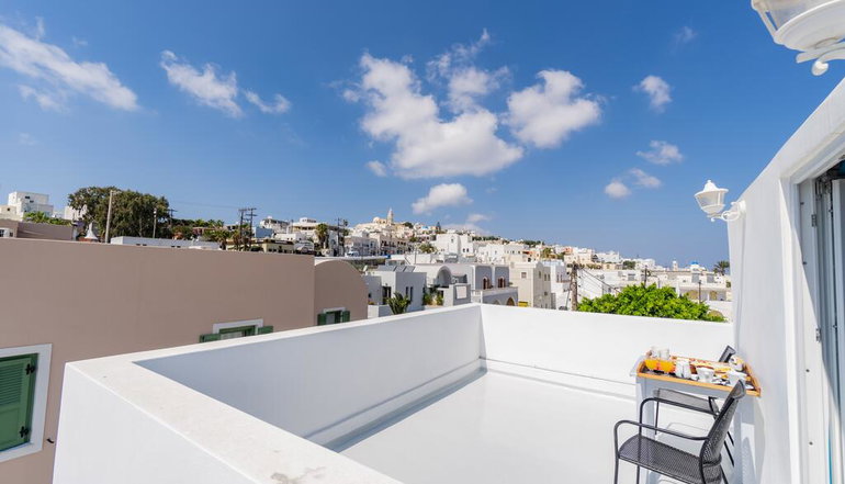 Central Fira Hotel
