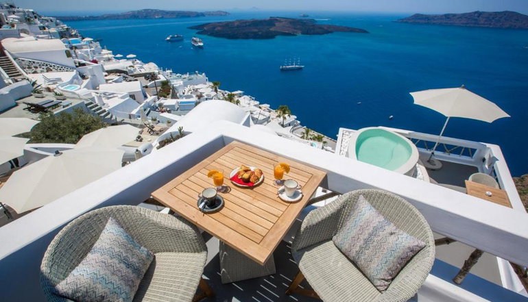 Chic Hotel Santorini