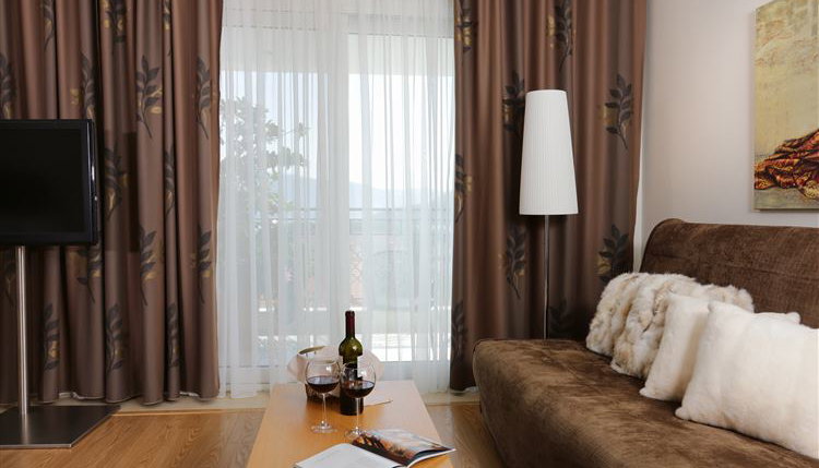 Chloe Luxury Hotel - Καστοριά