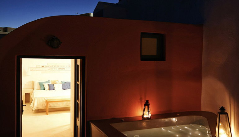 Chroma Suites - Oία, Σαντορίνη