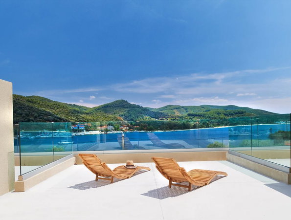 Chronos Hotel
