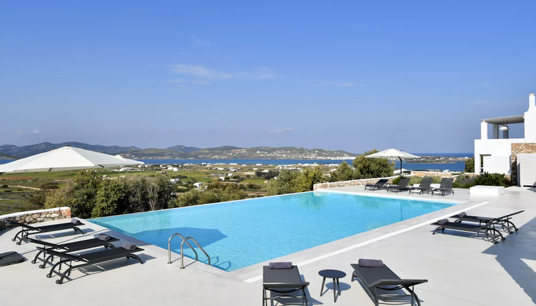Ciel Paros Villas