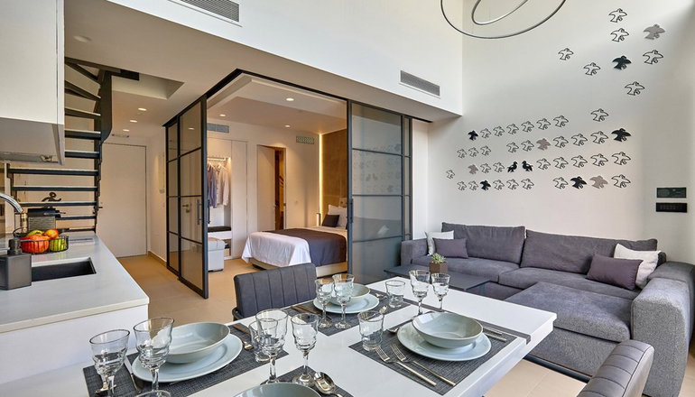 City Lion Apartments & Lofts