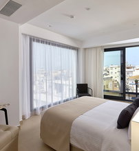 City Lion Apartments & Lofts