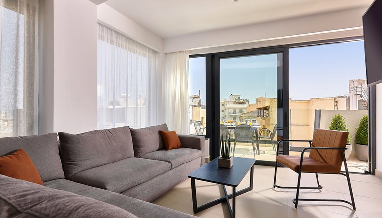 City Lion Apartments & Lofts