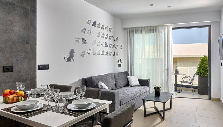 City Lion Apartments & Lofts