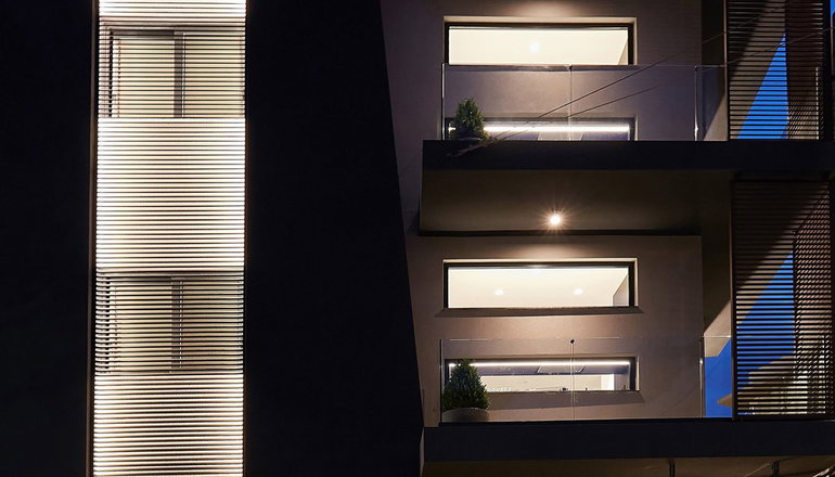 City Lion Apartments & Lofts