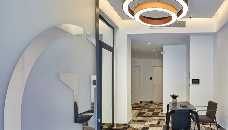 City Lion Apartments & Lofts