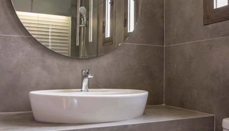 Cleopatra Hotel
