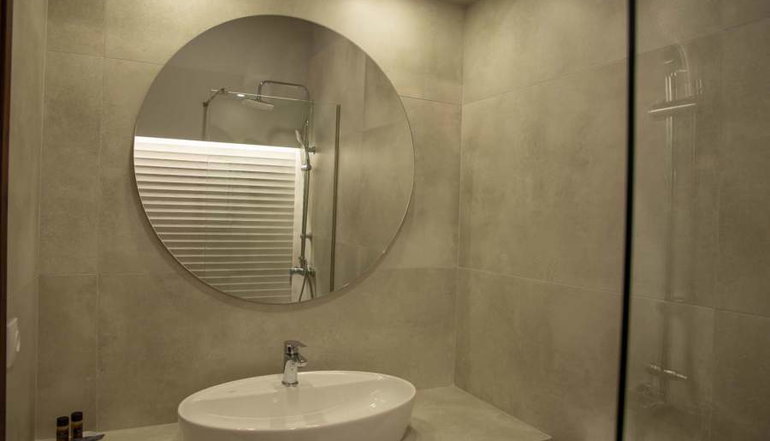 Cleopatra Hotel