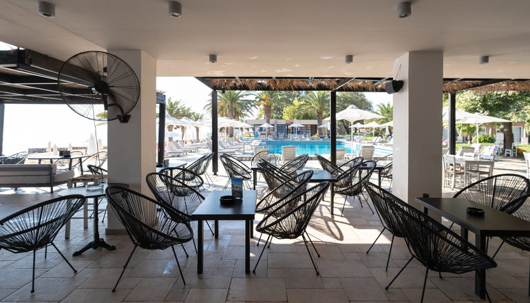 4* Long Beach Resort Hotel - Αίγιο