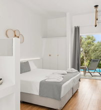 Mr & Mrs White Corfu - Αχαράβη, Κέρκυρα