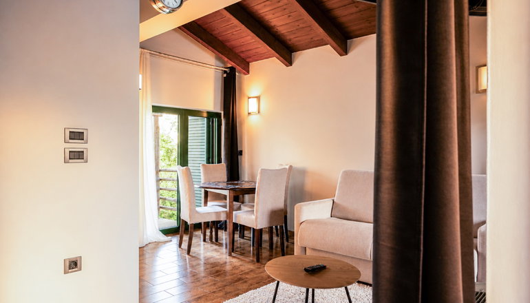 Vathyskia Guesthouse - Κάτω Τρίκαλα Κορινθίας