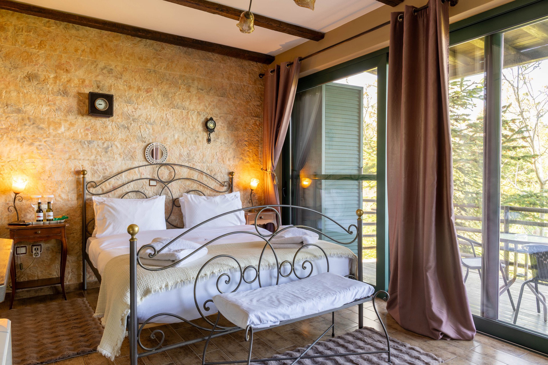 Vathyskia Guesthouse - Κάτω Τρίκαλα Κορινθίας