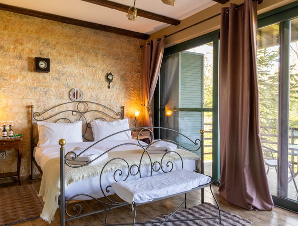 Vathyskia Guesthouse