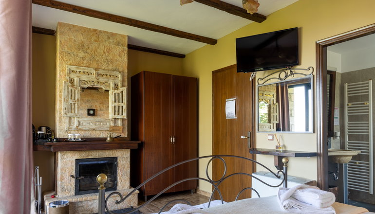 Vathyskia Guesthouse - Κάτω Τρίκαλα Κορινθίας