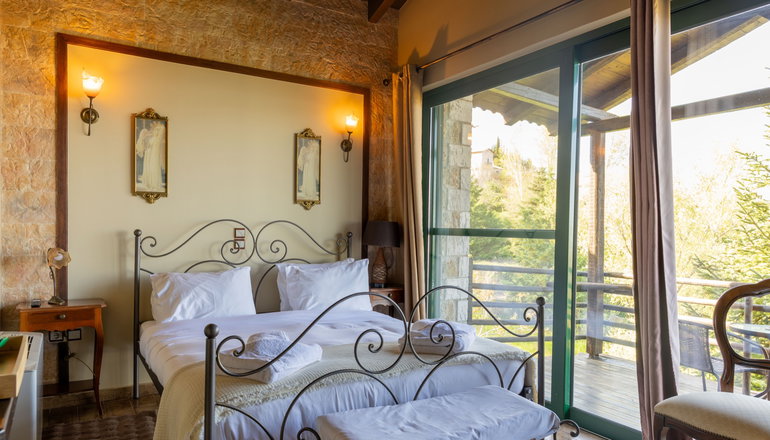 Vathyskia Guesthouse - Κάτω Τρίκαλα Κορινθίας