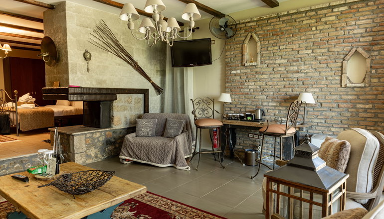 Vathyskia Guesthouse - Κάτω Τρίκαλα Κορινθίας