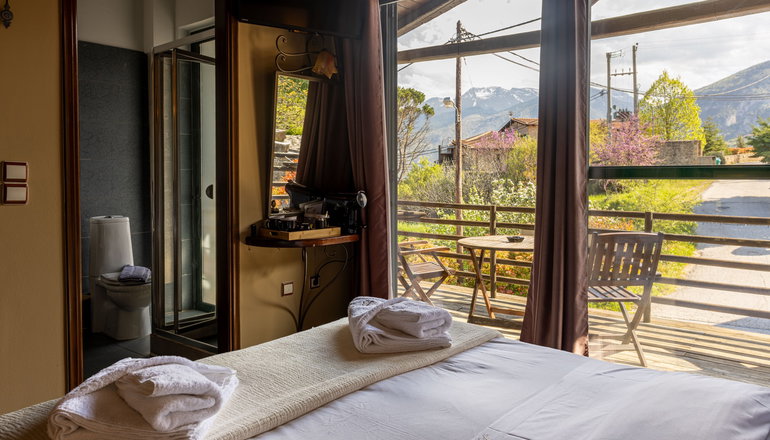 Vathyskia Guesthouse - Κάτω Τρίκαλα Κορινθίας
