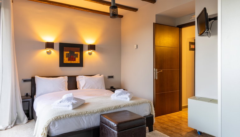 Vathyskia Guesthouse - Κάτω Τρίκαλα Κορινθίας