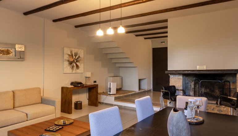 Vathyskia Guesthouse - Κάτω Τρίκαλα Κορινθίας