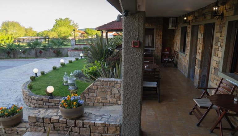 Guesthouse Kallinikos - Λουτρά Πόζαρ