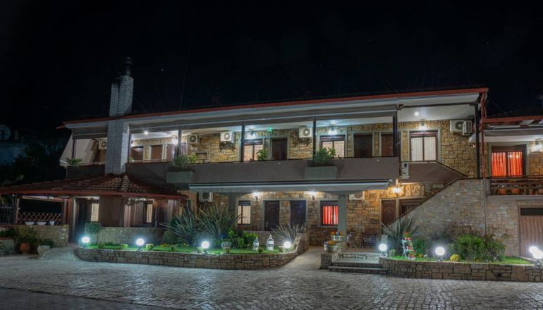 Guesthouse Kallinikos - Λουτρά Πόζαρ