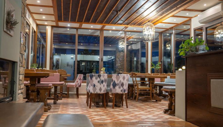 Guesthouse Kallinikos - Λουτρά Πόζαρ