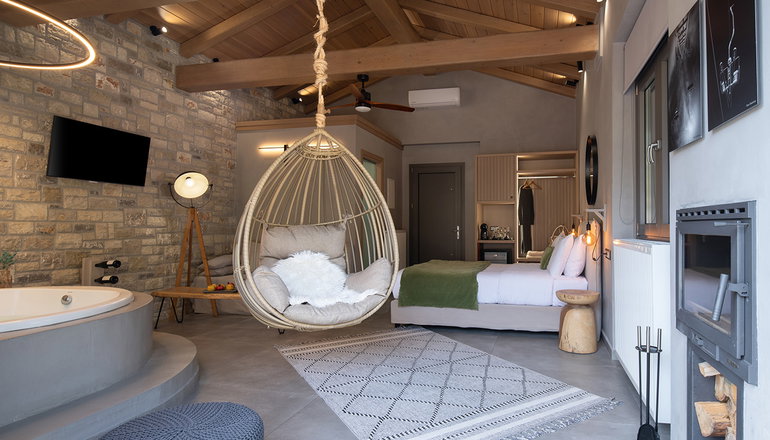 Evora Suites - Γαύρος, Καρπενήσι