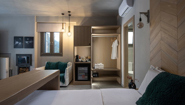 Evora Suites - Γαύρος, Καρπενήσι