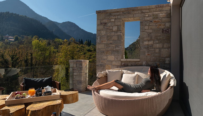 Evora Suites - Γαύρος, Καρπενήσι