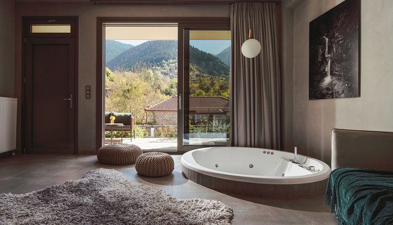 Evora Suites - Γαύρος, Καρπενήσι