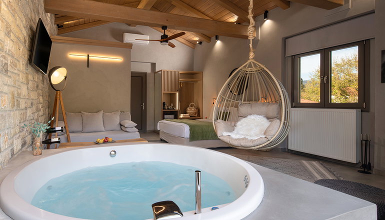 Evora Suites - Γαύρος, Καρπενήσι